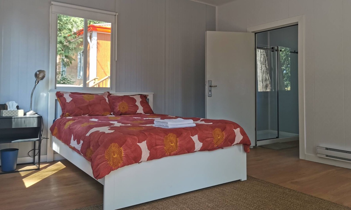 Sliammon Cottage | Coastal Tranquility Cottage