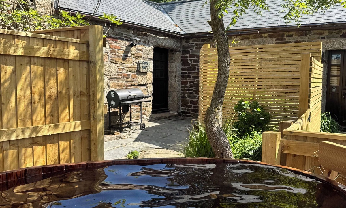 Mount House | Cobble - Cornish Stone Cottage on the edge Cardinham Woods & Bodmin Moor