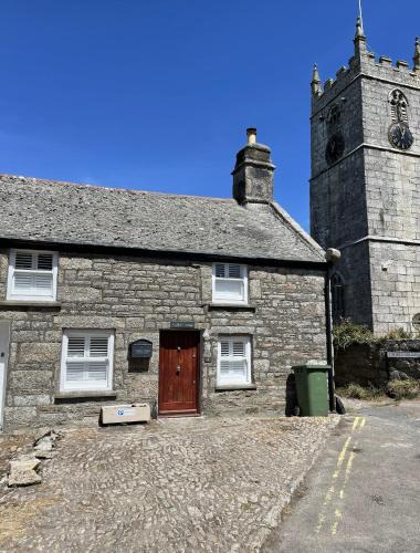St Just House | Cobble Cottage