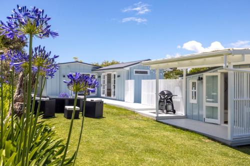 Oneroa House | Coco Grove Oneroa - Waiheke Retreat with Spa