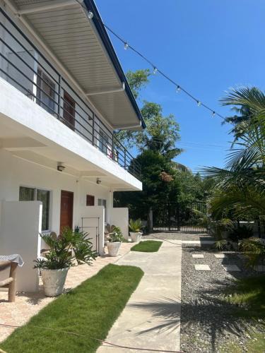Basdiot Hotel | Coconut Inn