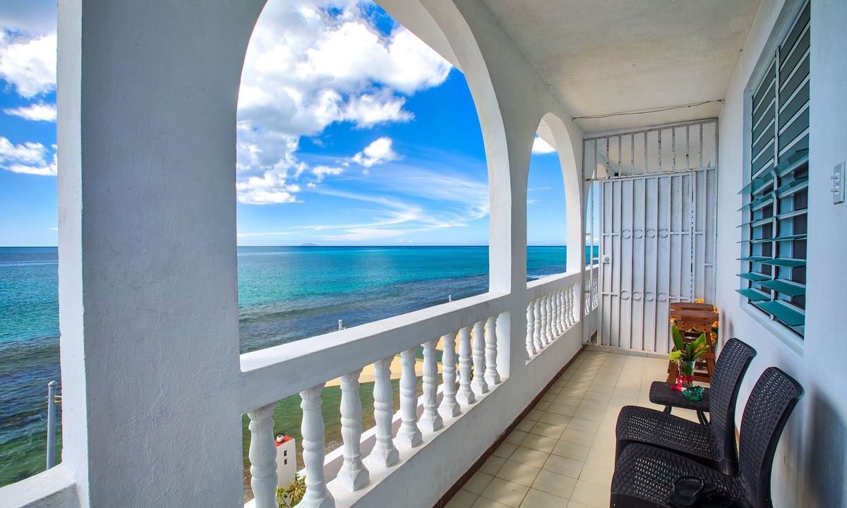 Stella Hotel | Coconut Palms Inn On The Beach