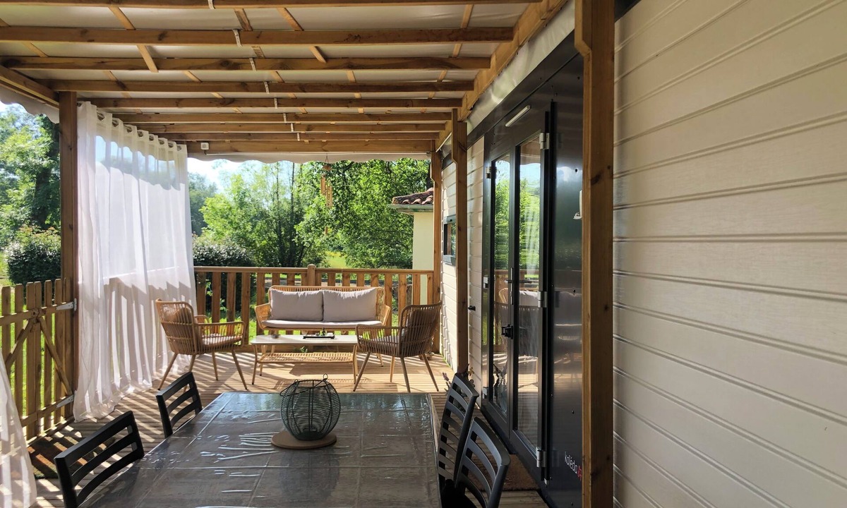 Montauriol House | Cocooning in the rising sun