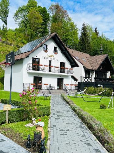 Bran Villa | Colț Viu Deluxe