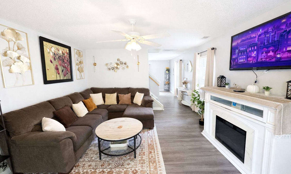 Huntcliff House | Cola Cozy Homes near Ft Jackson