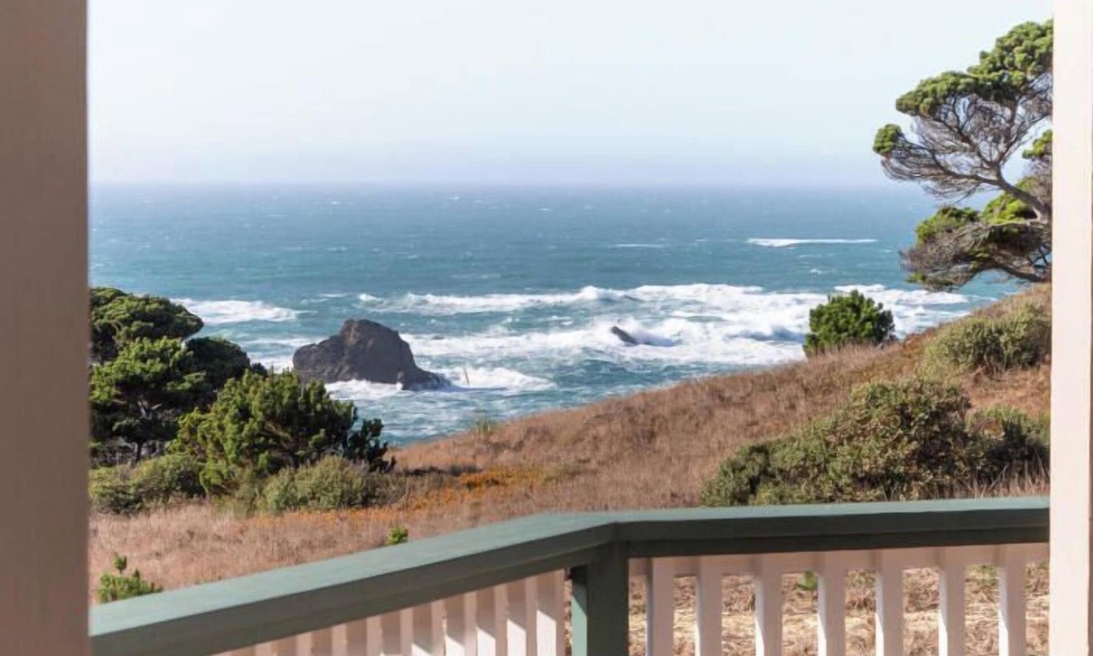 Little River House | Colby Reef an Ocean View Home near Van Damme State Park & Beach, Sleeps 10