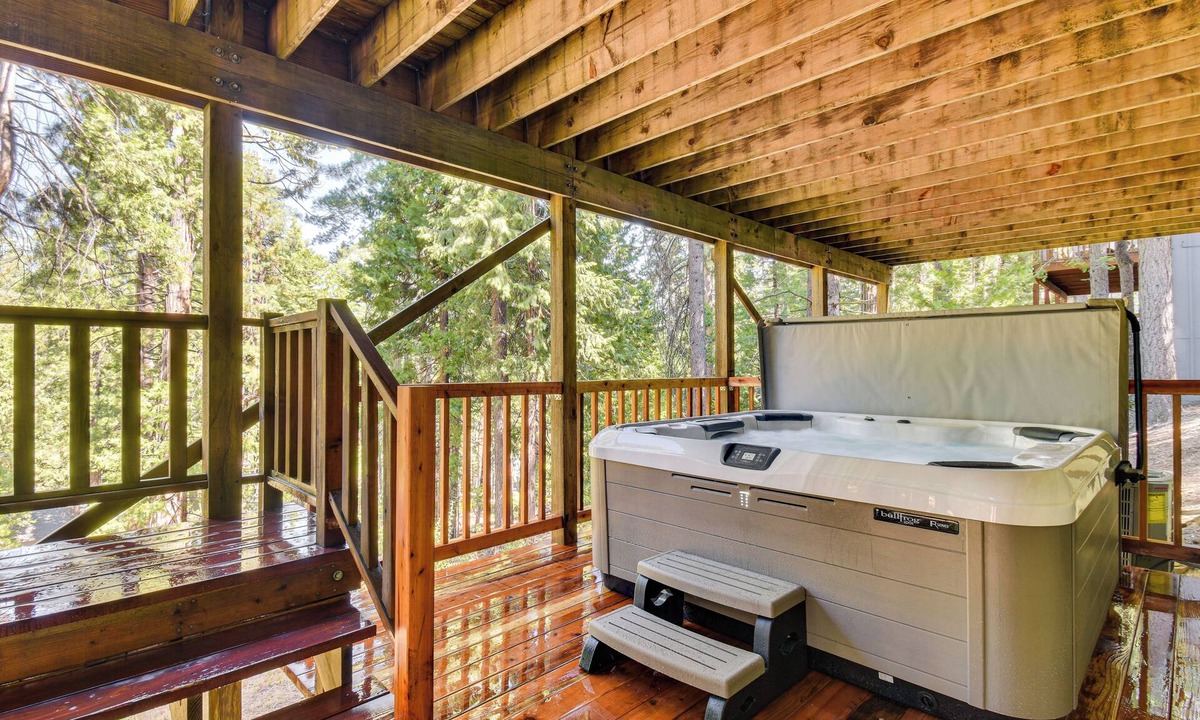 Cold Springs Cottage | Cold Springs Mountain Cabin: Hot Tub & Generator
