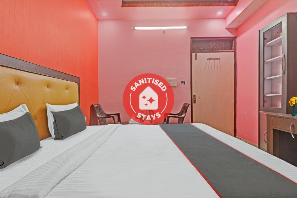 Indira Nagar Hotel | Collection O 89943 Affection inn Two Zero