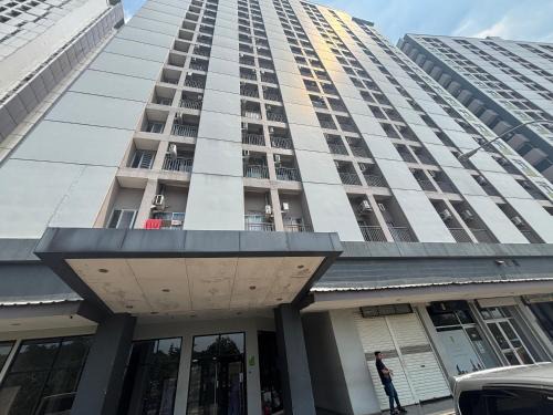 Serpong Hotel | Collection O Expressia Stay