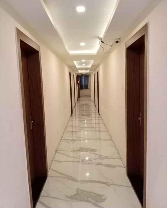 Pune Hotel | Collection O Hotel Satkar