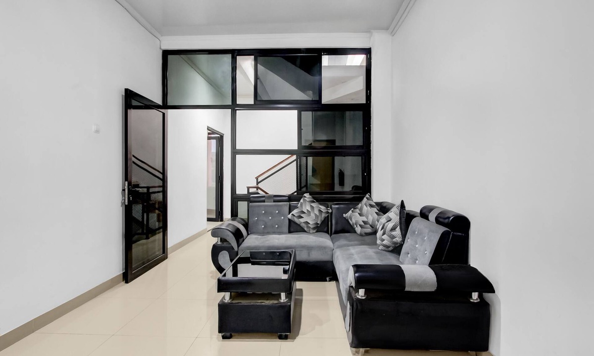 Semarang Hotel | Collection O River House