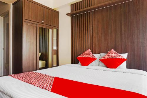 Gunung Putri Hotel | Collection O SSR Apartemen Gunung Putri Square