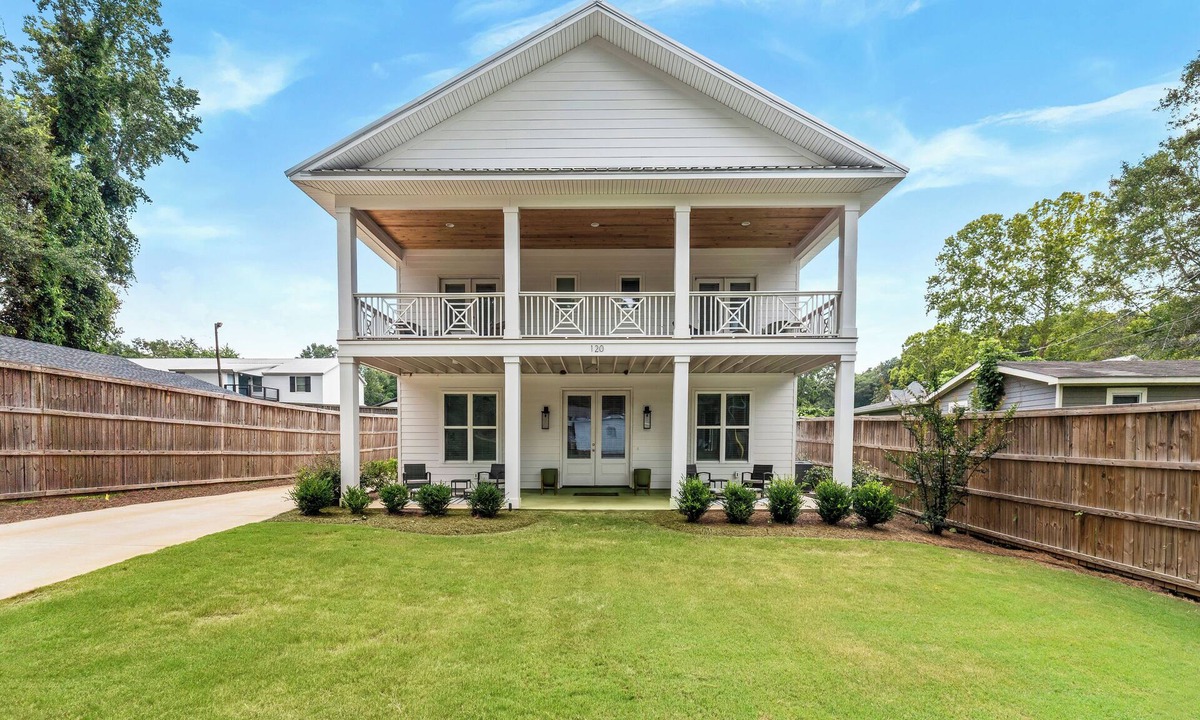 Pickwood House | College & Mimosa House in Downtown Auburn, less than 1 mile to Toomer's