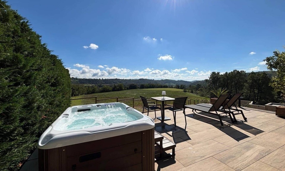 Bathernay Bed & Breakfast | CollinéA Bulle StelléA sleep under the stars SPA Privatif