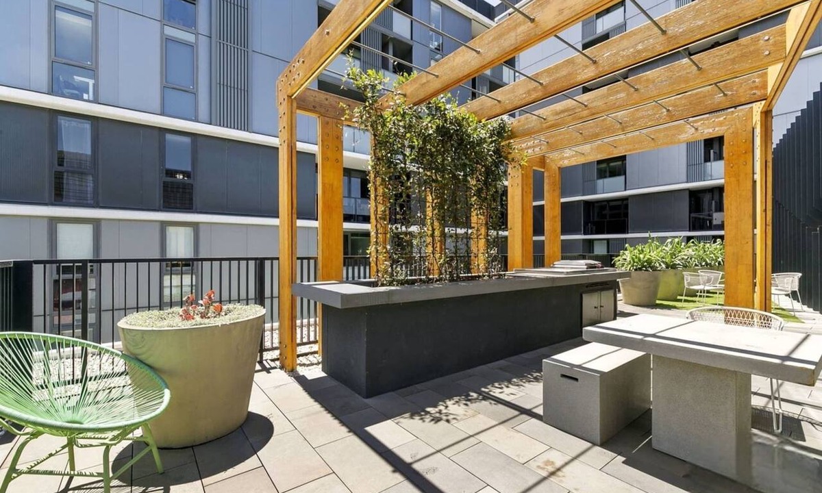 Collingwood Apartment | Collingwood Cool | 2-Bed, Balcony, Gym, Rooftop