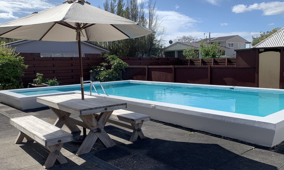 Papakura Hotel | Colonial Motel