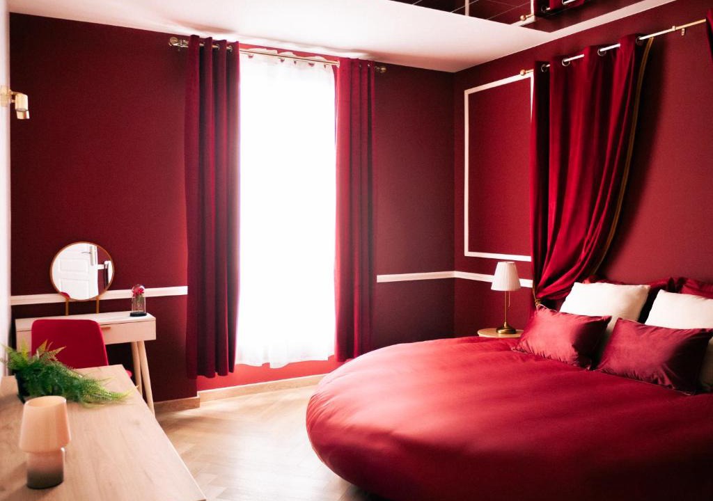 Saint-Germain-sur-Morin Apartment | Color Pop by Maison Louise, Disney