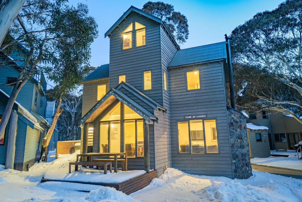 Dinner Plain Ski Chalet | Come by Chance