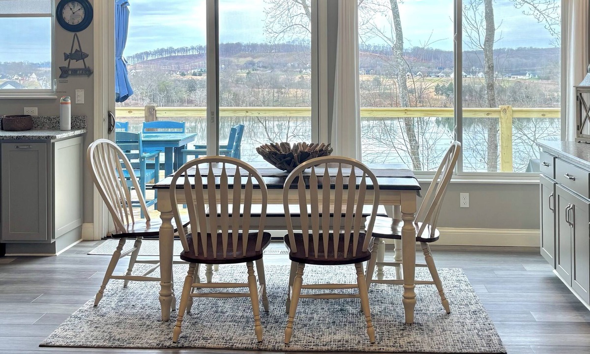 Kingston House | Come enjoy a beautiful view from our cozy lake house!