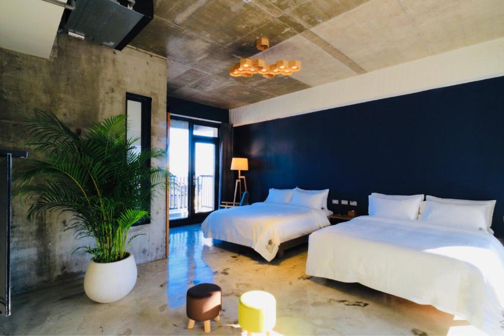 Xincheng Bed & Breakfast | Come Sit Hostel