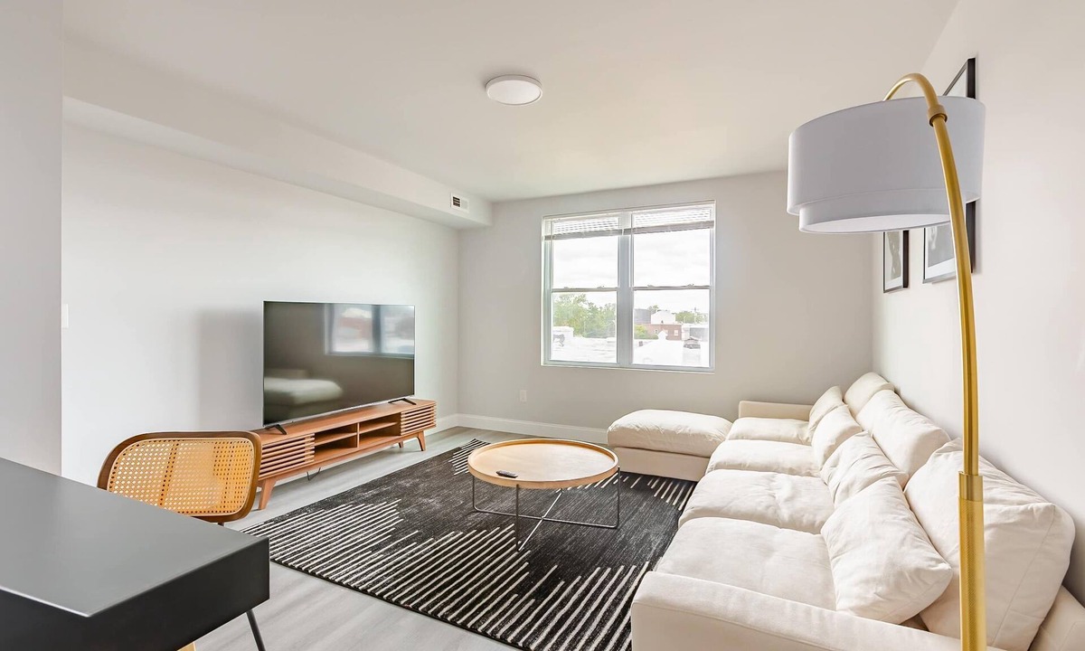 Passyunk Square Apartment | Come Together 3BED 4BATH | GlobeNest