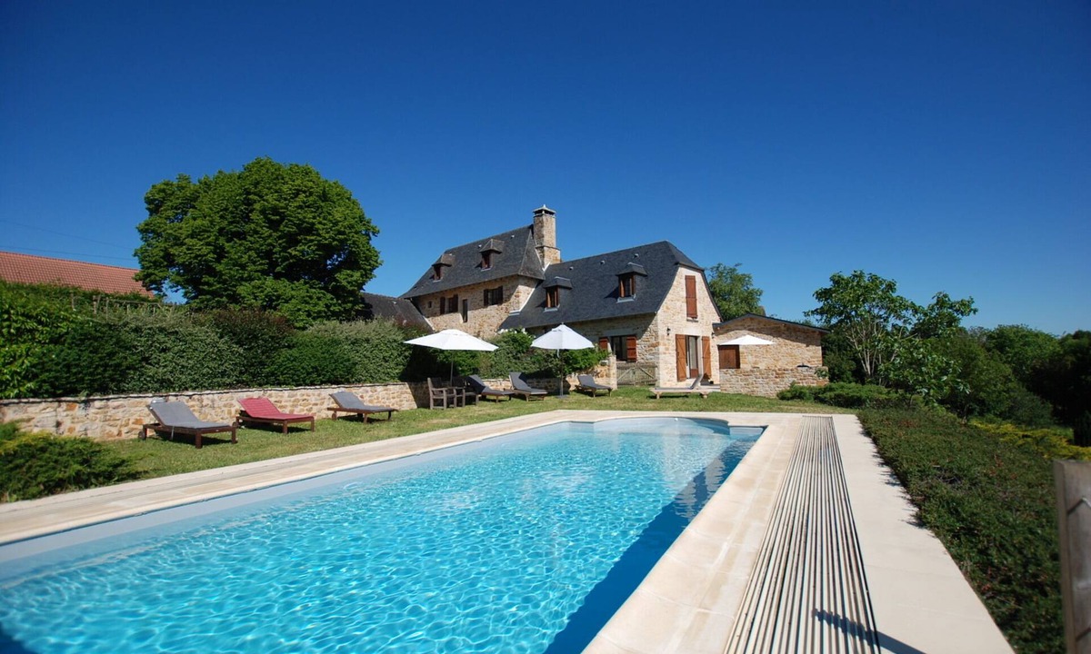 Grezes House | Comfortable Périgourdine house, weekly rental, swimming pool and sauna