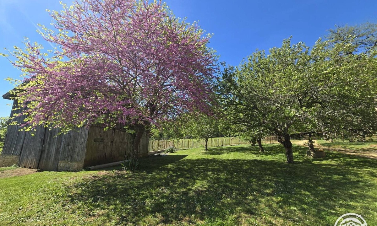 Sainte-Alvere Cottage | Comfortable house with parking, countryside - 4 guests