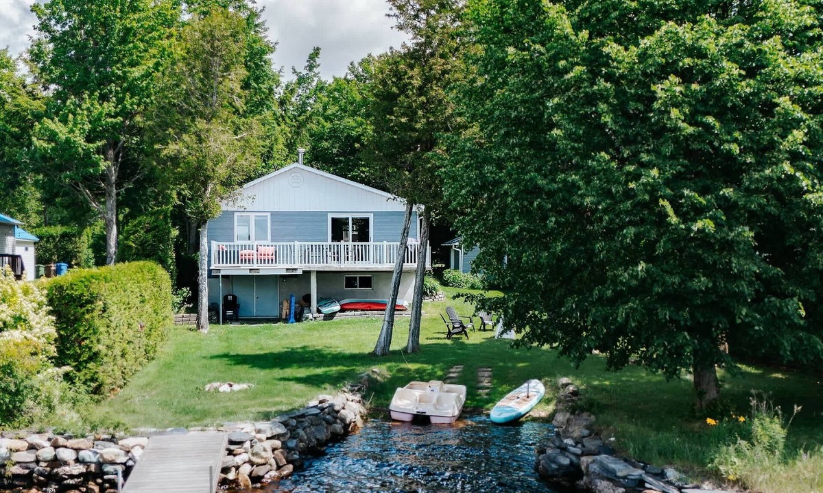 Beaulac-Garthby Ski Chalet | Comfort by the Aylmer Lake | Evasion du Douze59
