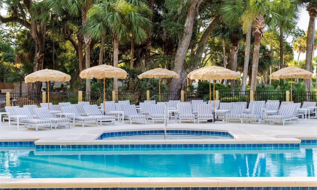 Shipyard Plantation Hotel | Comfort & Convenience! 2 Units w/Balcony! Pool, Pet-Friendly, Steps from Beach!
