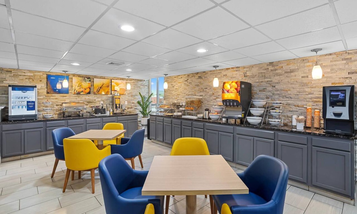Dunmore Hotel | Comfort Inn Dunmore - Scranton East