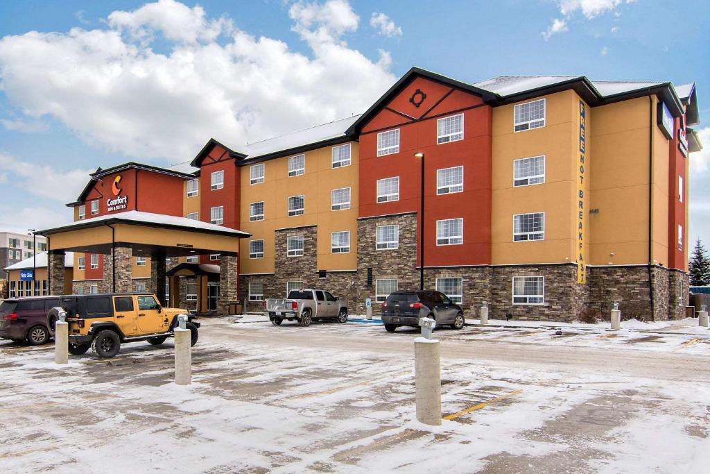 Red Deer Hotel | Comfort Inn & Suites