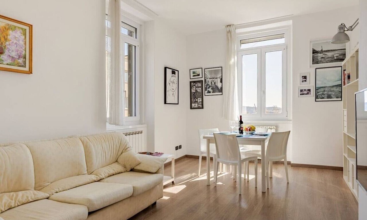 Barriera Vecchia-San Giacomo Condo | Comfort & Space with Parking Near the Center of Trieste