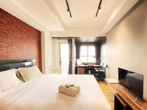 Cibaduyut Apartment | Comfort Studio Room at Mekarwangi Square Cibaduyut Apartment By Travelio