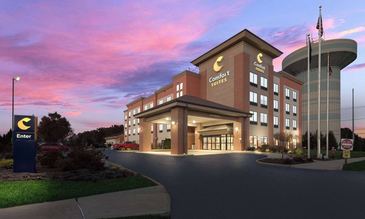 Summit Station Hotel | Comfort Suites Columbus East Broad