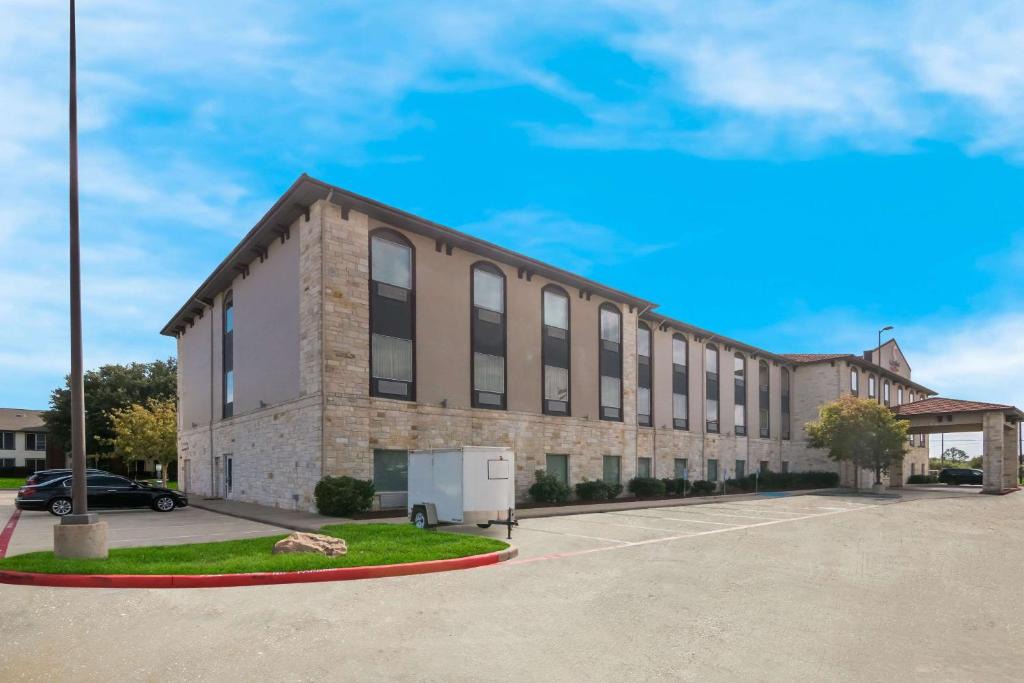 Granbury Hotel | Comfort Suites Granbury
