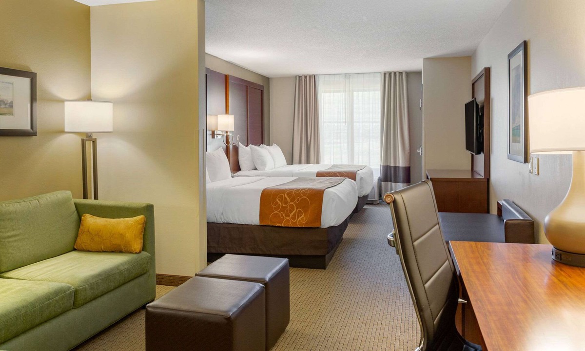 Witmer Hotel | Comfort Suites Lancaster Amish Country