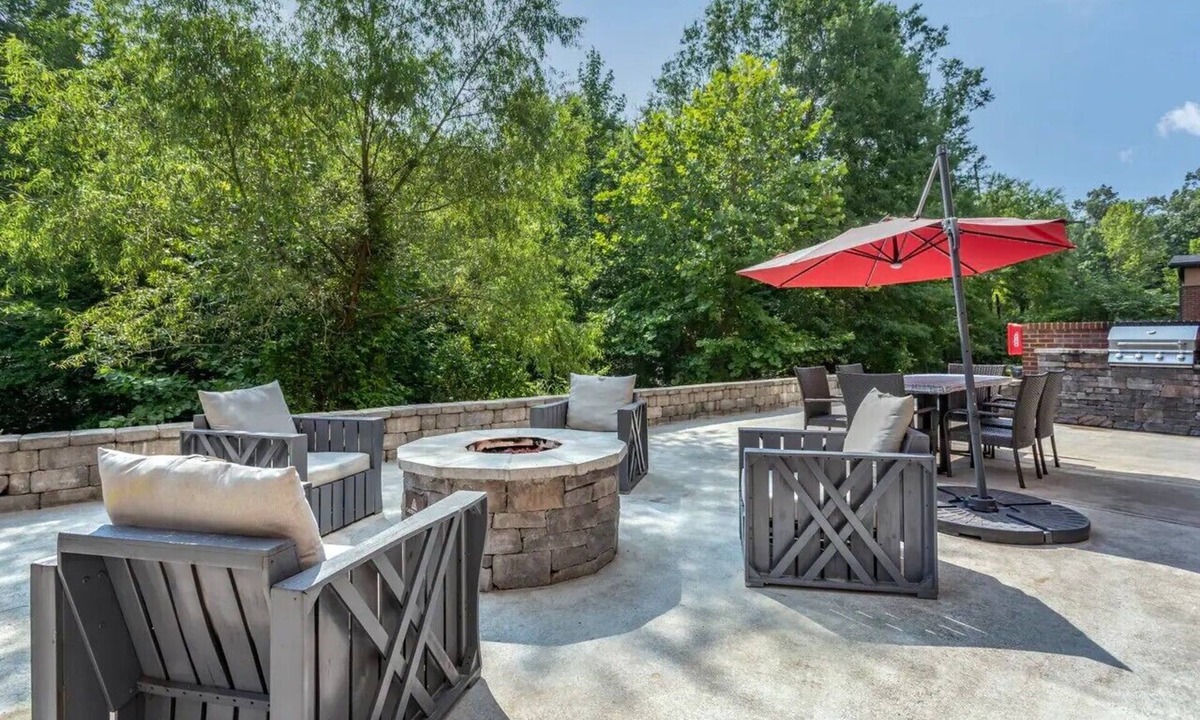 Manchester Hotel | Comfort Suites Manchester near Arnold AFB