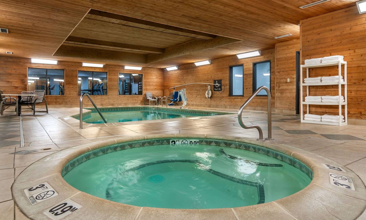 Manhattan Hotel | Comfort Suites Manhattan