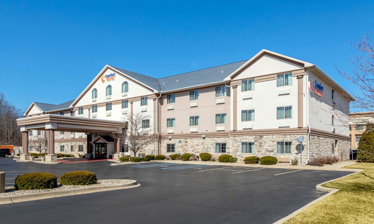 Stevensville Hotel | Comfort Suites Stevensville – St. Joseph