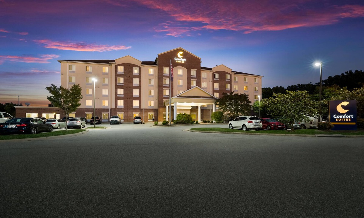 Norfolk - Virginia Beach Hotel | Comfort Suites Suffolk - Chesapeake