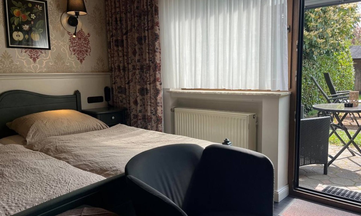 Echternacherbruck Bed & Breakfast | Comfort terrace double room shower/WC first floor - Pension Zum Golfstübchen