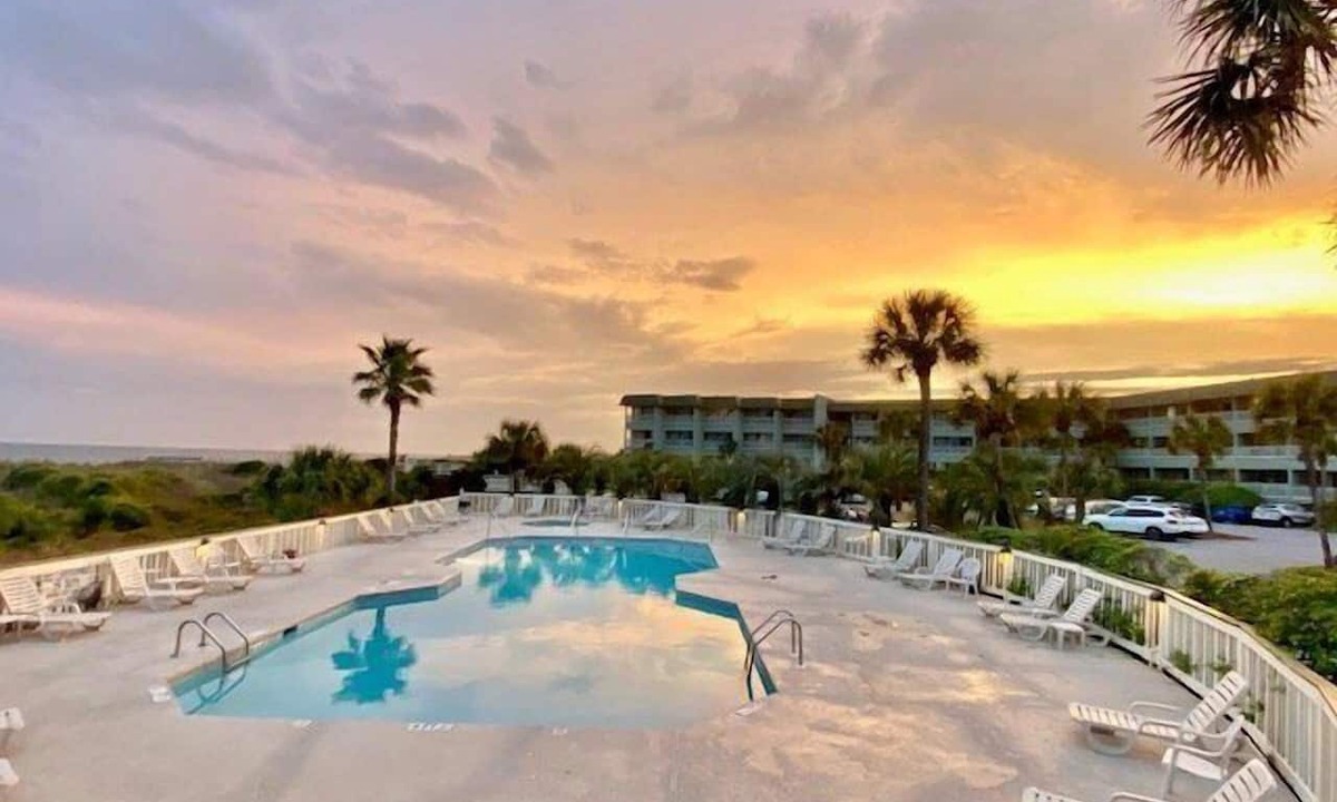 Isle of Palms Condo | Comfort @ the Beach, Oceanfront Condo! Community Pool & 1000ft Fishing Pier! *Unit 124*