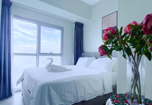 Tambo Apartment | Comfortable 1,2,3Bedrooms Seaview Next to Okada Casino, Manila Airports, MOA, Solaire Casino
