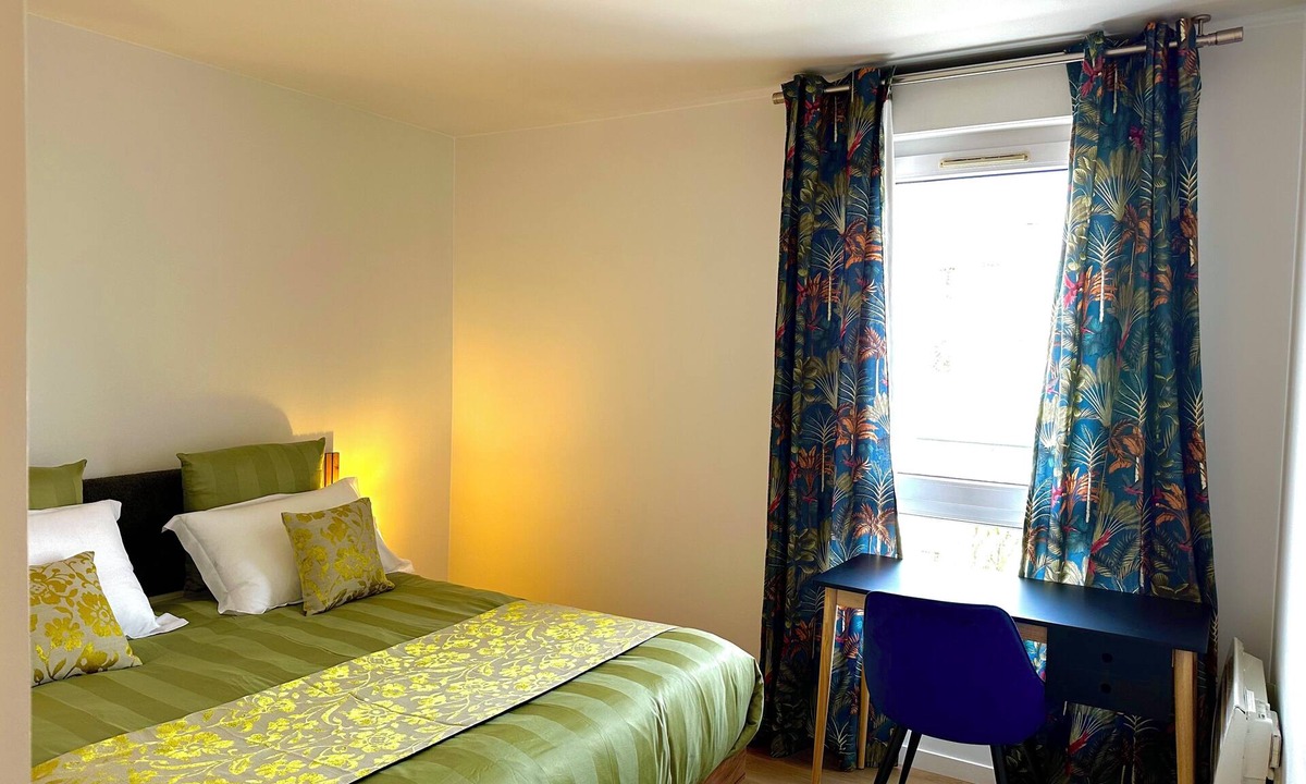 Athis-Mons Apartment | Comfortable 2–6 Guest Apartment with Free Parking, Close to Orly