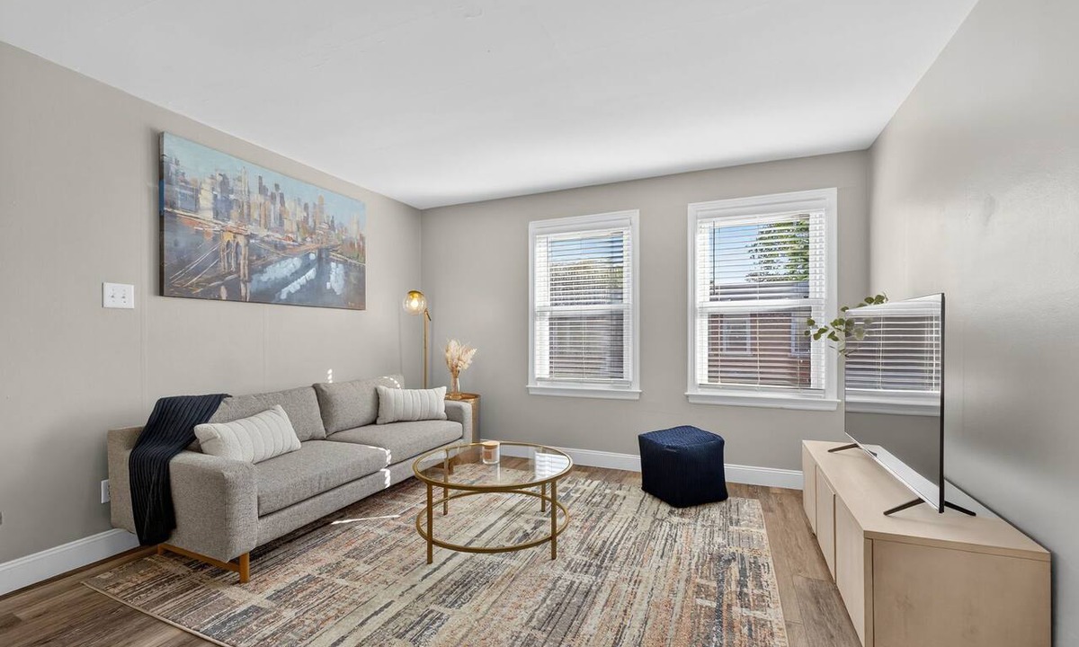 Grandview Heights Apartment | Comfortable 2-Bedroom in the Heart of Grandview!