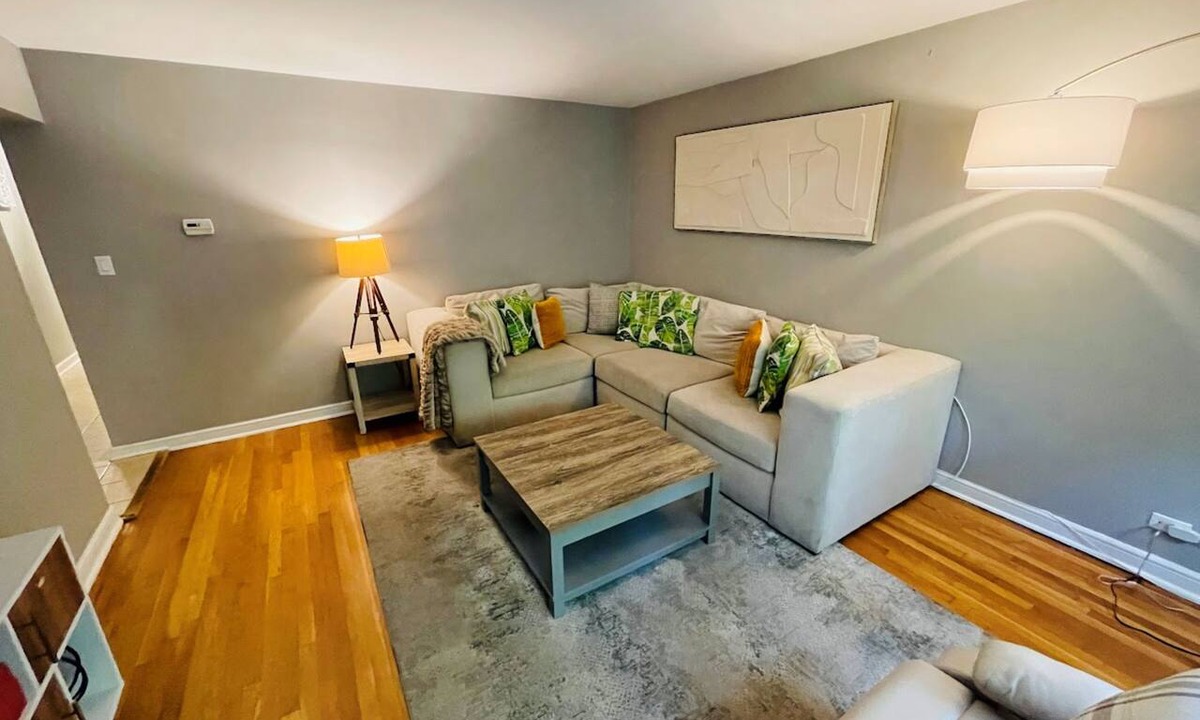 Evanston Apartment | Comfortable 2-Bedroom Getaway, family friendly.