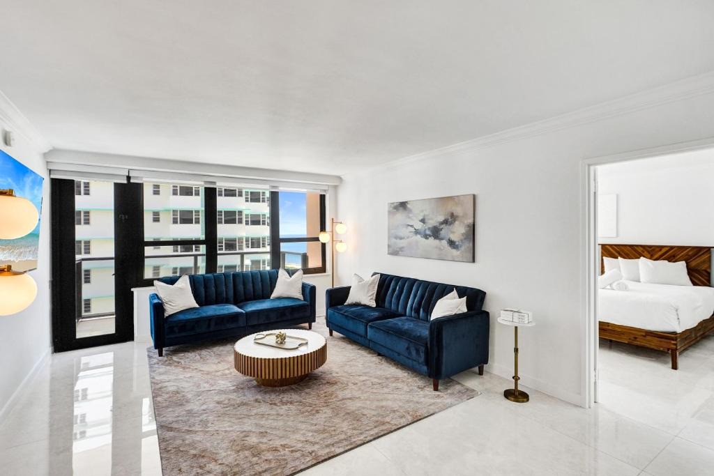 Mid Beach Apartment | Comfortable 2-Bedroom Condo Retreat with Resort Facilities 1108