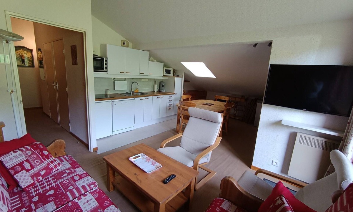 Montgenevre Apartment | Comfortable 3-room apartment, ski-in/ski-out, pets allowed