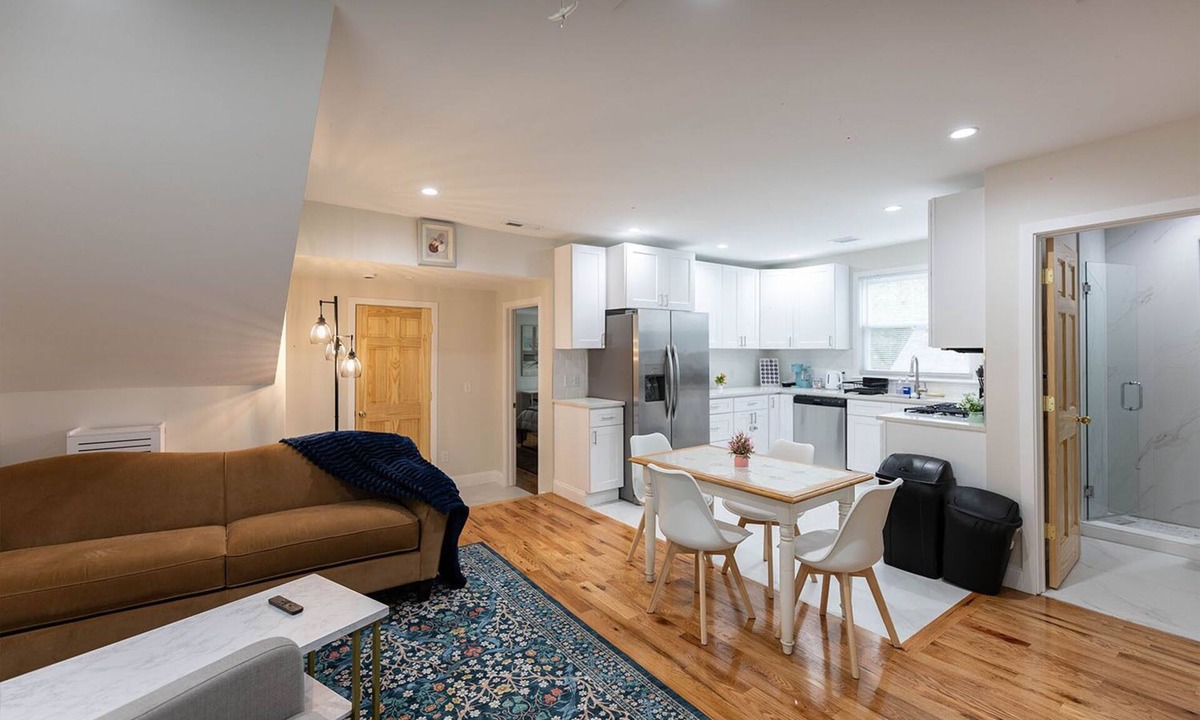 Stamford Apartment | Comfortable 3BR/2BA Near Old Greenwich & Stamford