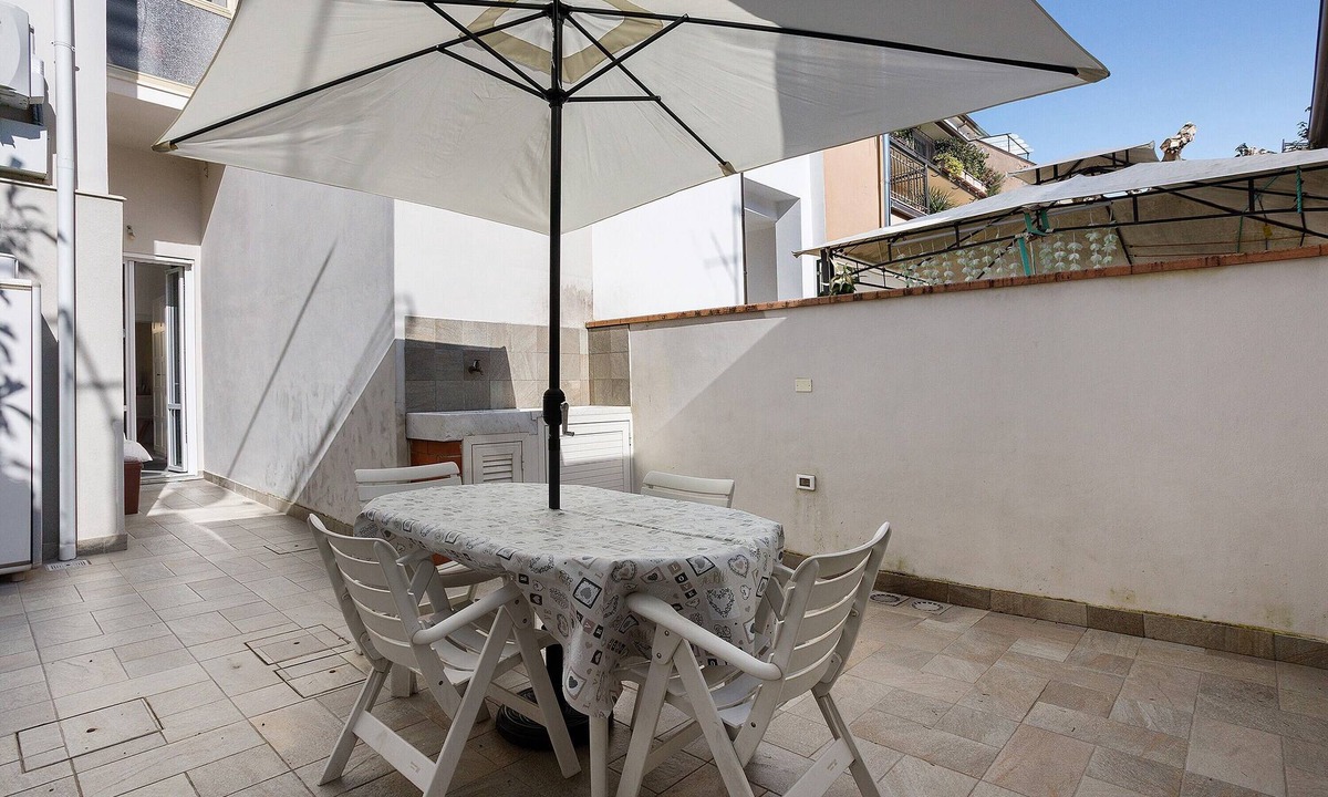 Marina di Carrara House | Comfortable Apartment Steps from the Sea - Marina di Carrara